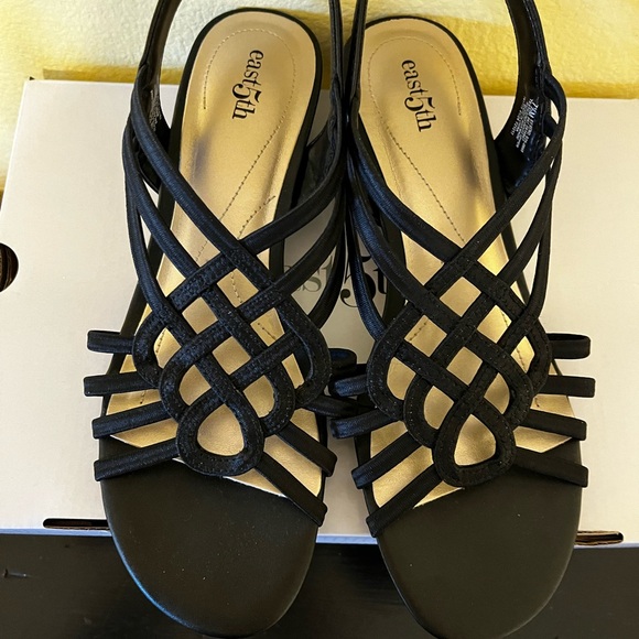 NWT East 5th black slingback wedge sandals - Picture 7 of 7